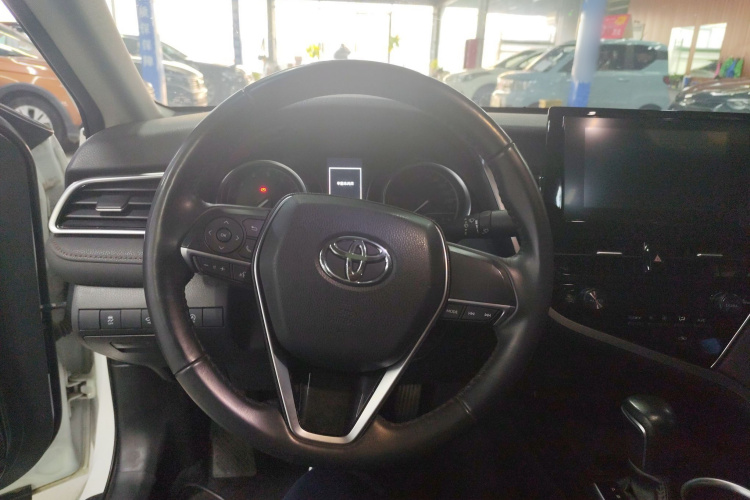 丰田 凯美瑞 2022款 2.0GVP 领先版中控内饰13