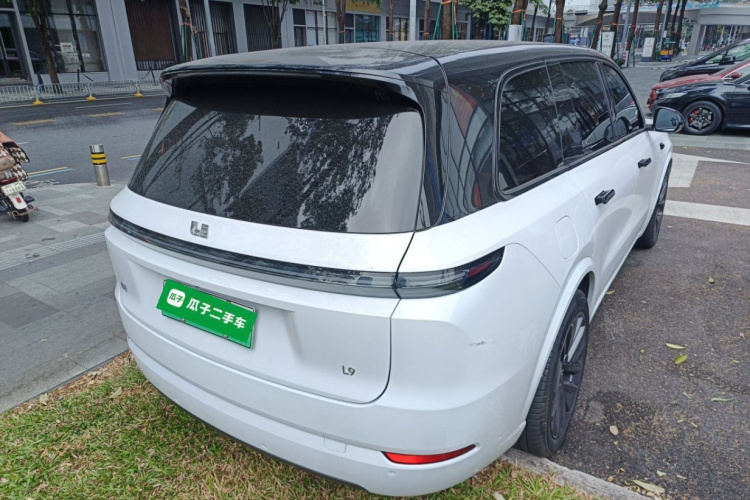 理想汽车 理想L9 2022款 Max车身外观7