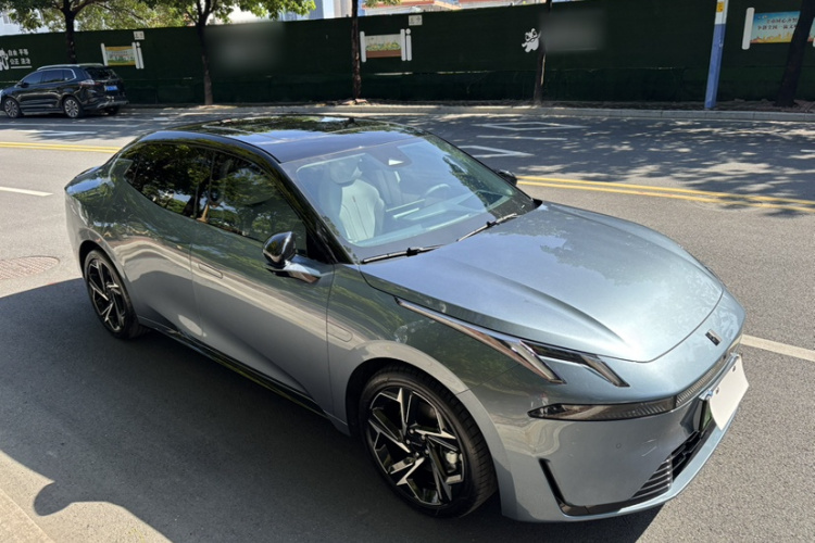 领克07 2024款 EM-P 126长续航 Ultra车身外观6011