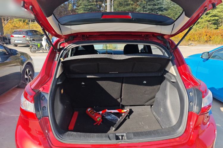 日产 骐达TIIDA 2019款 1.6L CVT酷动版 国VI局部细节23