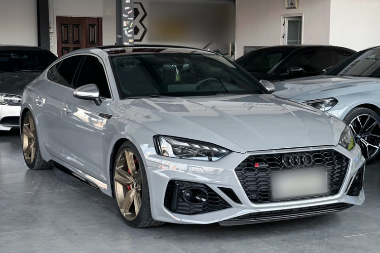 奥迪RS 5 2021款 RS 5 2.9T Sportback 暗金版车身外观6001