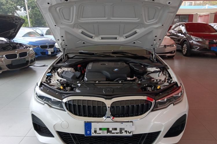 宝马3系 2022款 325Li M运动套装机舱底盘24