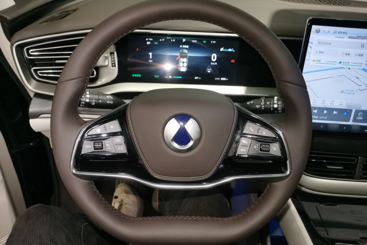 腾势D9 2024款 EV 620 尊享型中控内饰13