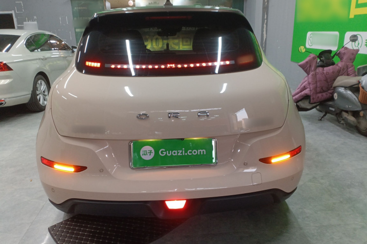 欧拉好猫 2022款 莫兰迪版 400km标准续航 尊贵型 三元锂车身外观6