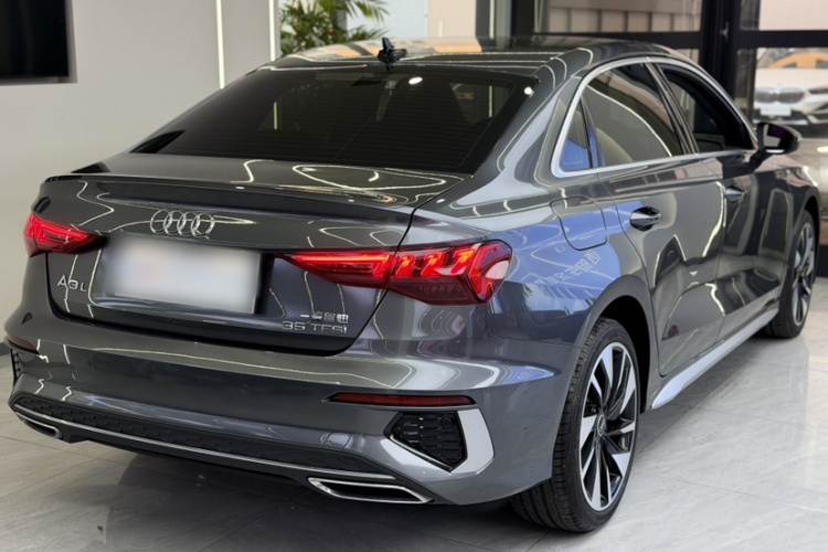 奥迪A3 2024款 A3L Limousine 35 TFSI 时尚运动型车身外观6005