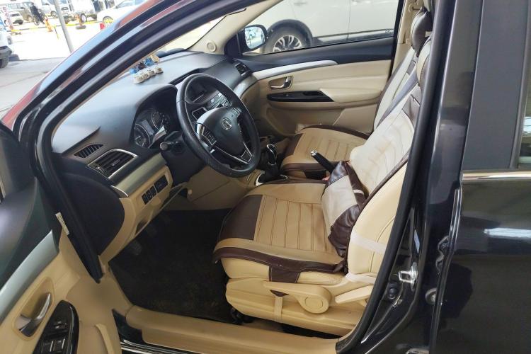 长城C30 2016款 1.5L 手动豪华型中控内饰19