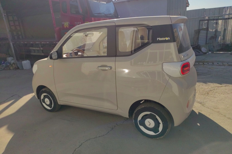 五菱汽车 宏光MINIEV 2024款 第三代 215km 青春版车身外观4