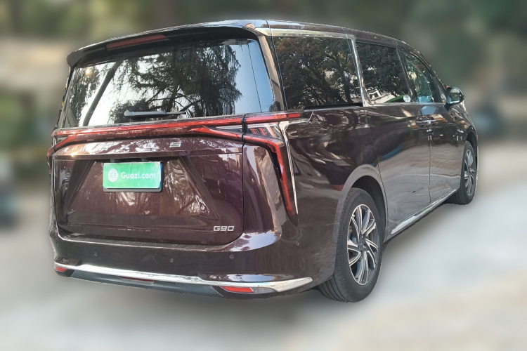 上汽大通MAXUS 大通G90 2022款 2.0T 星际七座版车身外观7