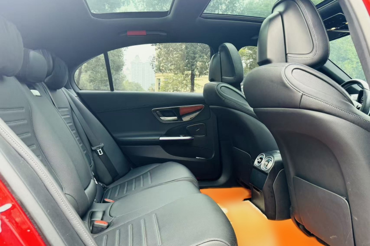 奔驰C级 2022款 改款 C 260 L 运动版中控内饰7003