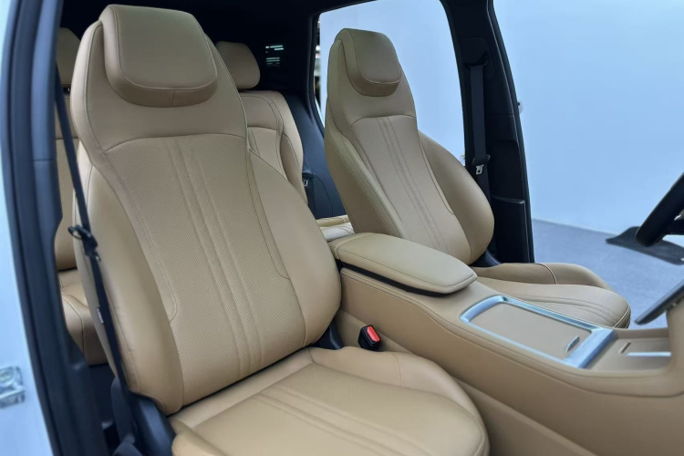 吉利银河 银河L7 2025款 EM-i 115km 探索版局部细节41