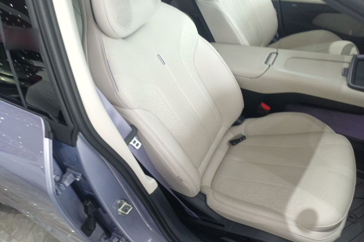 领克07 2024款 EM-P 126长续航 Ultra局部细节41