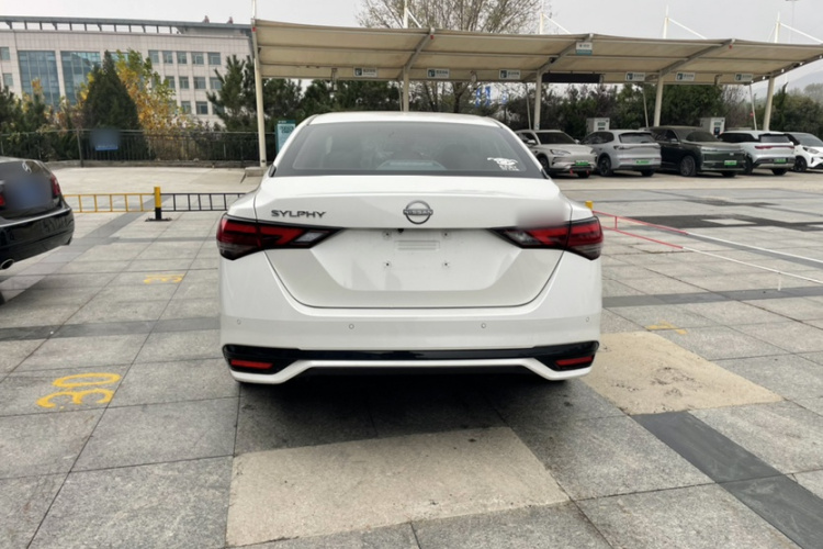 日产 轩逸 2023款 1.6L CVT悦享版车身外观6004