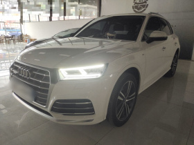 奥迪Q5L 2020款 改款 40 TFSI 荣享时尚型