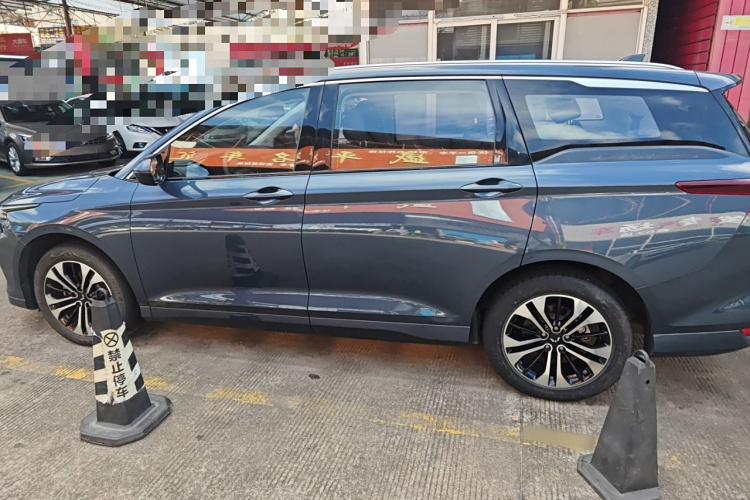 五菱汽车 五菱凯捷 2020款 1.5T CVT旗舰型车身外观4