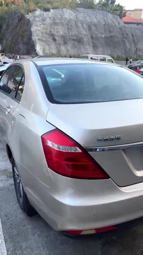 吉利汽车 帝豪 2017款 三厢百万款 1.5L CVT向上版讲解1