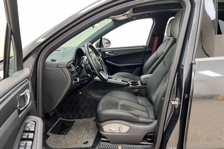 保时捷 2020款 Macan 2.0T中控内饰7001