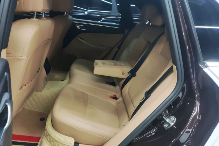 保时捷 2018款 Macan 2.0T中控内饰21