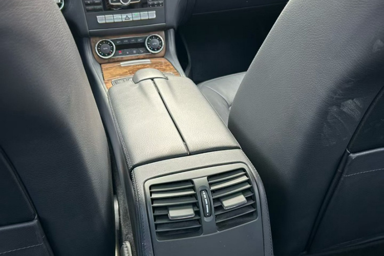 奔驰CLS 2012款 CLS 300 CGI中控内饰7004