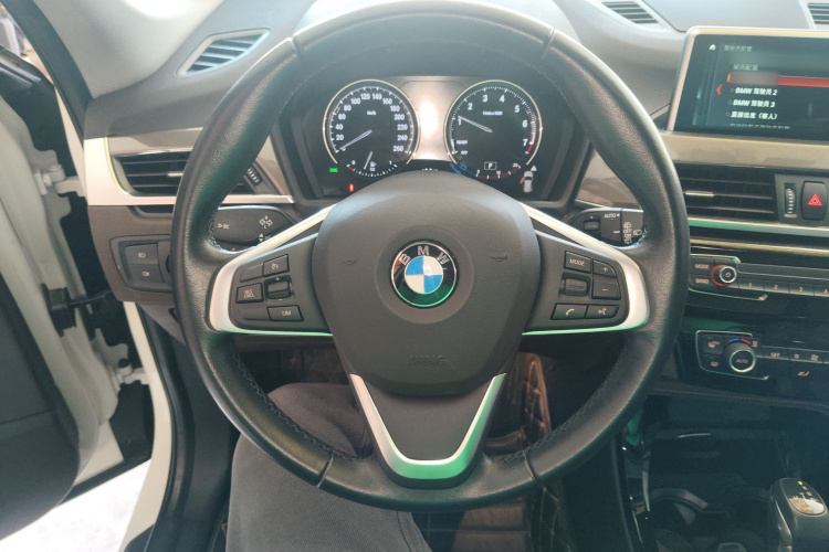 宝马X1 2019款 xDrive20Li 尊享型局部细节13