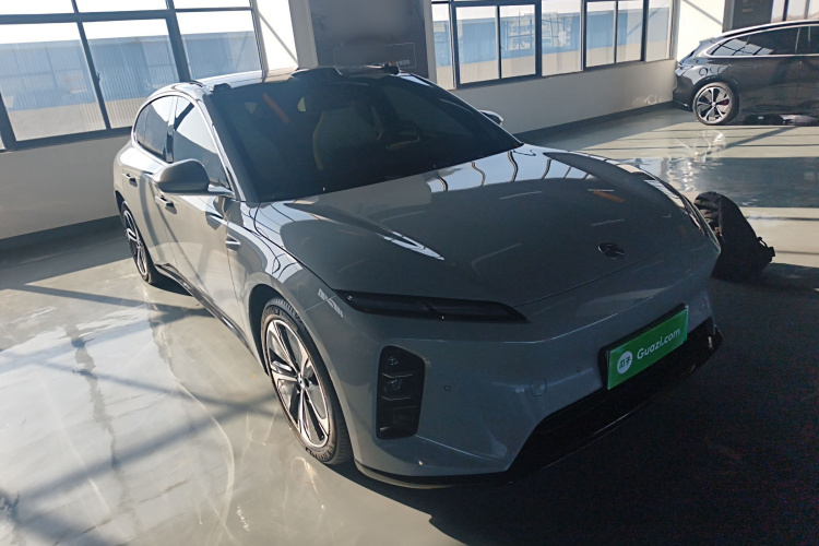 蔚来ET5T 2025款 75kWh Touring车身外观3