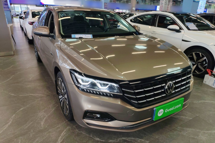 大众 帕萨特 2020款 330TSI 豪华版 国VI车身外观6002