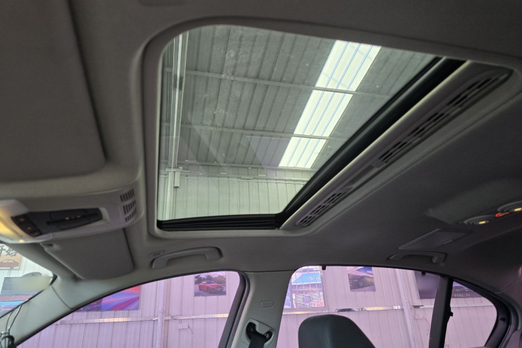 宝马3系 2015款 320Li 超悦版时尚型局部细节22