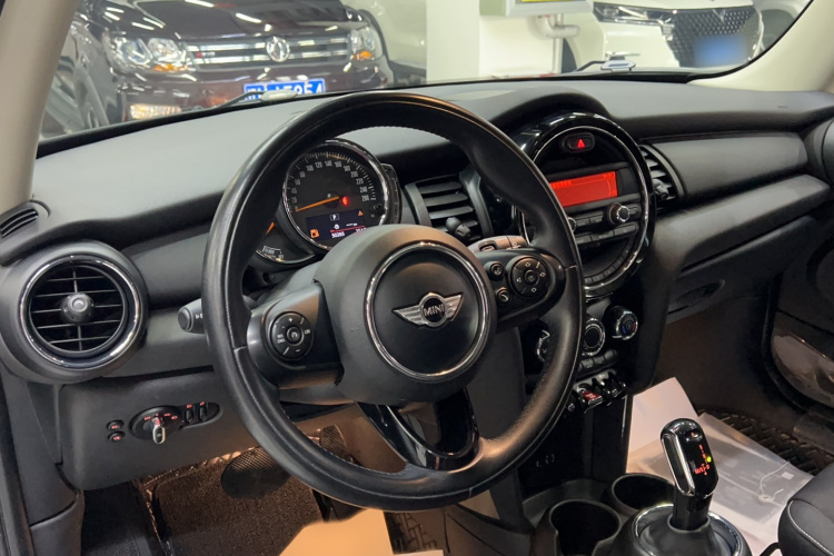 MINI 2018款 1.5T ONE PLUS局部细节13