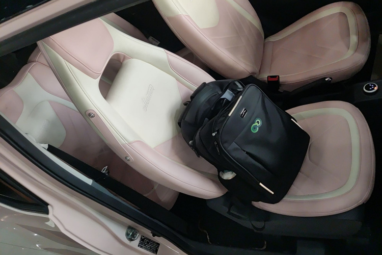 五菱汽车 宏光MINIEV 2021款 马卡龙夹心款 120km 三元锂局部细节41