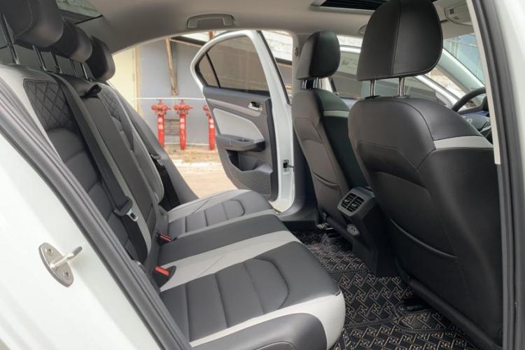 大众 宝来 2023款 300TSI DSG尊行版局部细节9008