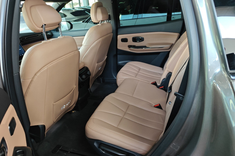 蔚来ES8 2020款 580KM 七座版中控内饰21