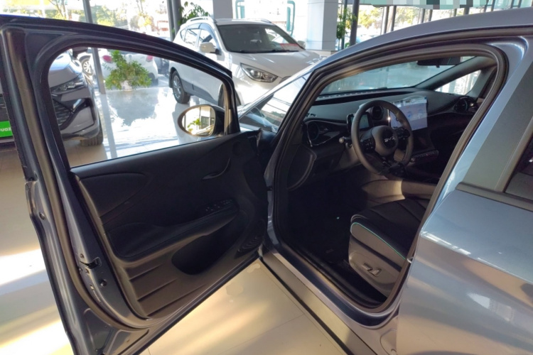 比亚迪 海豚 2025款 420km 时尚版中控内饰20