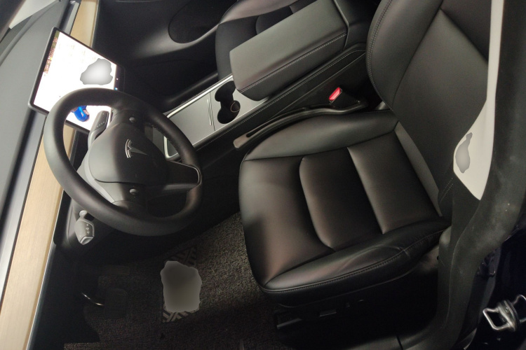 特斯拉 Model Y 2021款 标准续航后驱版局部细节19