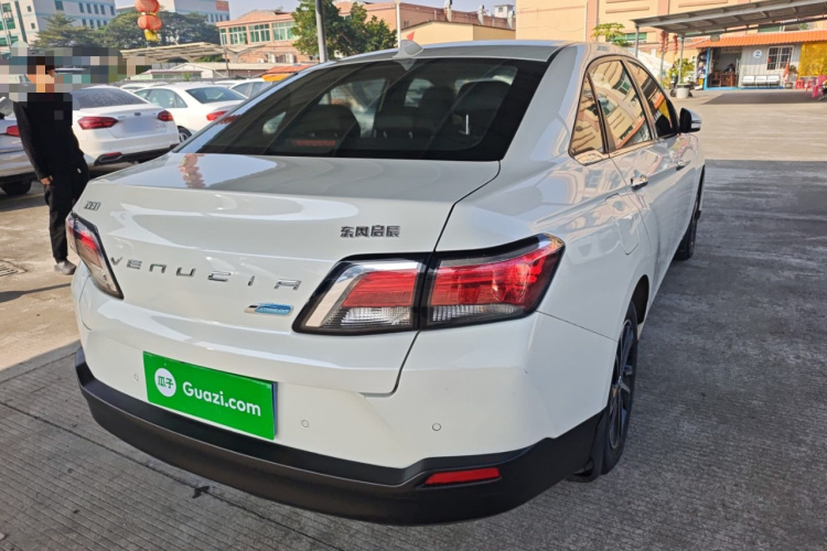 启辰D60 2019款 1.6L XL CVT智联精英版（ISS）车身外观7