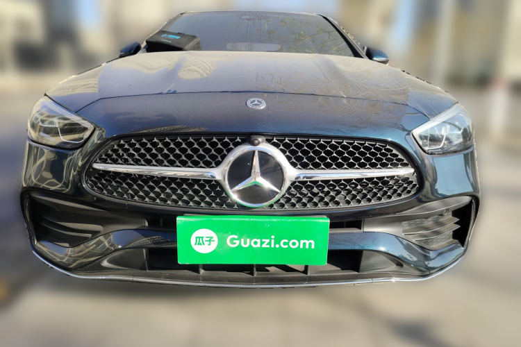 奔驰C级 2025款 C 260 L 运动版车身外观2