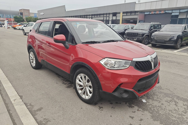 中华V3 2016款 1.5L 手动舒适型车身外观6002