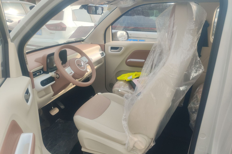 五菱汽车 宏光MINIEV 2024款 第三代 215km 青春版中控内饰19