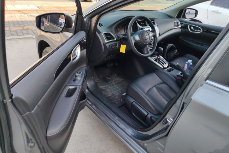 日产 轩逸 2022款 经典 1.6XL CVT豪华版中控内饰7003