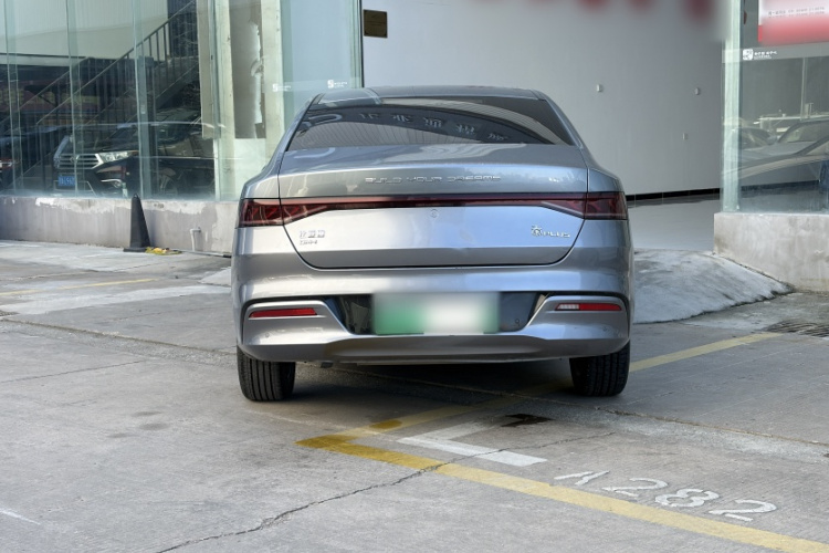 比亚迪 秦PLUS 2021款 DM-i 55KM 旗舰型车身外观6004