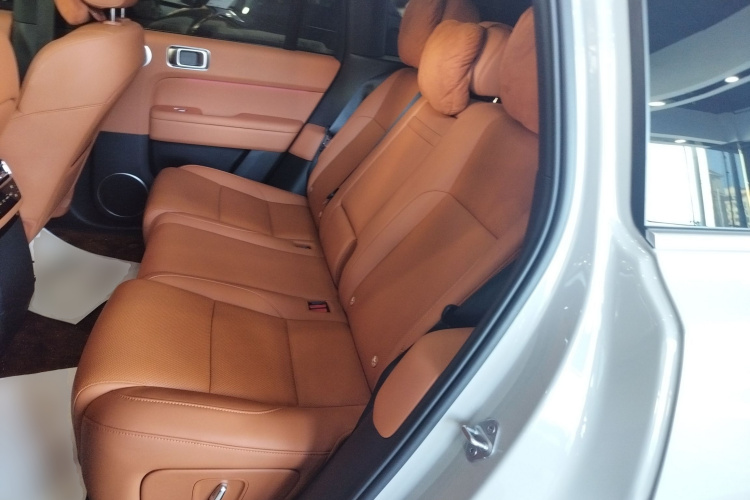 理想汽车 理想L6 2024款 Max中控内饰21