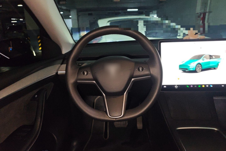 特斯拉 Model Y 2023款 后轮驱动版中控内饰13