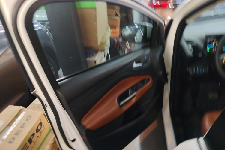 福特 翼虎 2018款 EcoBoost 180 两驱Cognac特别版中控内饰7007