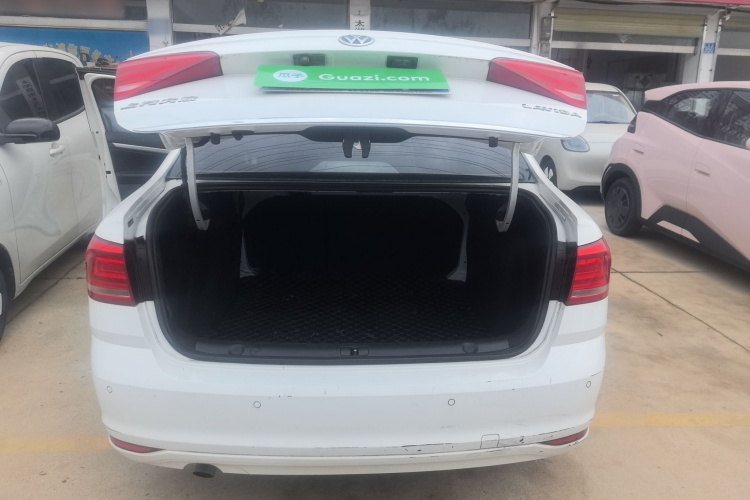 大众 朗逸 2017款 1.6L 自动舒适版机舱底盘23