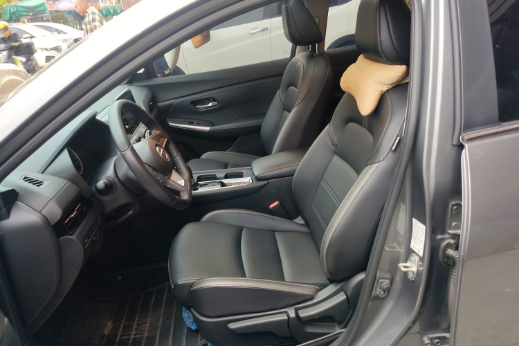 日产 轩逸 2022款 1.6L XL CVT悦享版中控内饰19