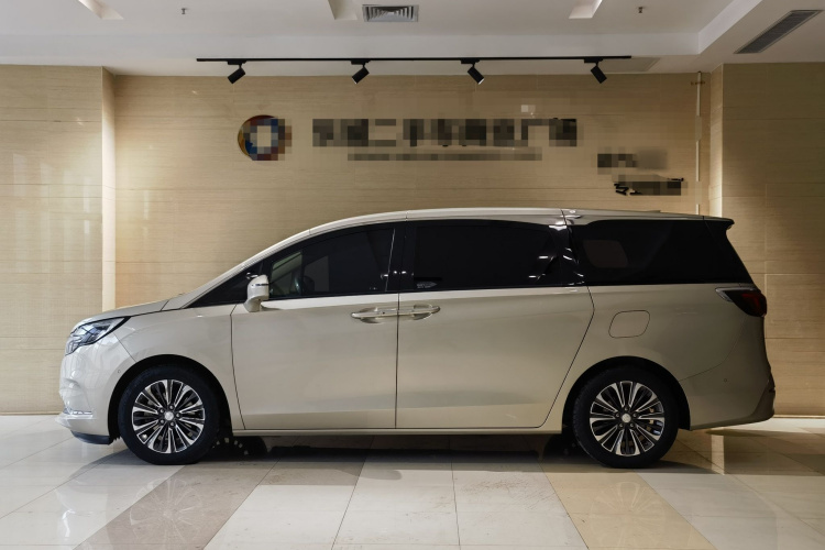 别克GL8 2021款 ES陆尊 653T 豪华型车身外观6006