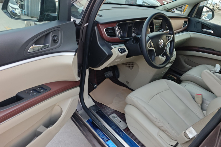 别克GL8 2017款 25S 豪华型 国V中控内饰7003