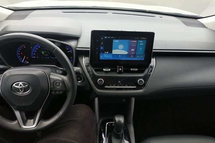 丰田 卡罗拉锐放 2022款 2.0L 旗舰版中控内饰12