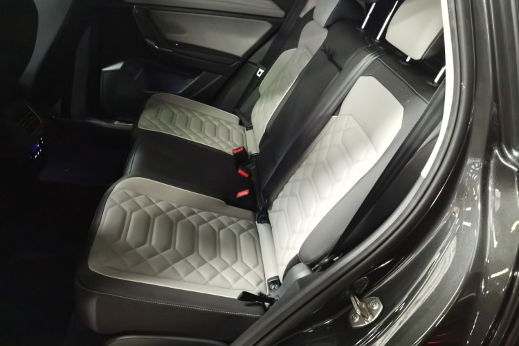 大众 探岳 2023款 330TSI 两驱R-Line高能版中控内饰21