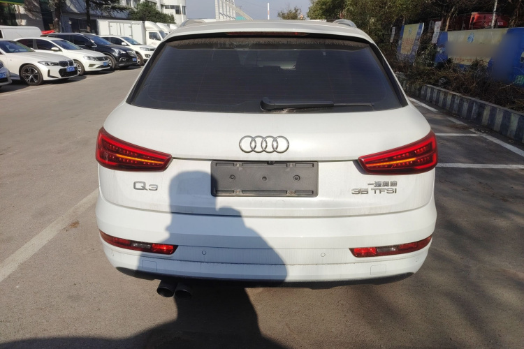 奥迪Q3 2018款 30周年年型 35 TFSI 时尚型车身外观6