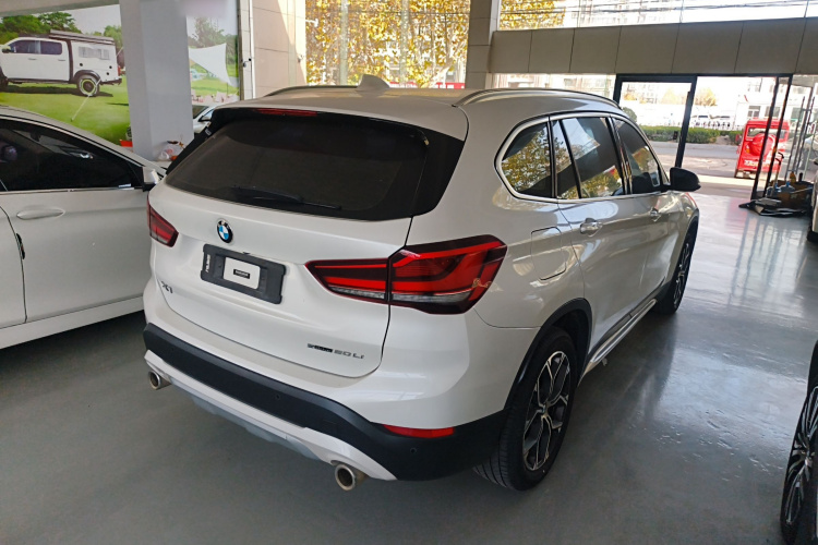 宝马X1 2020款 sDrive20Li 尊享型车身外观7