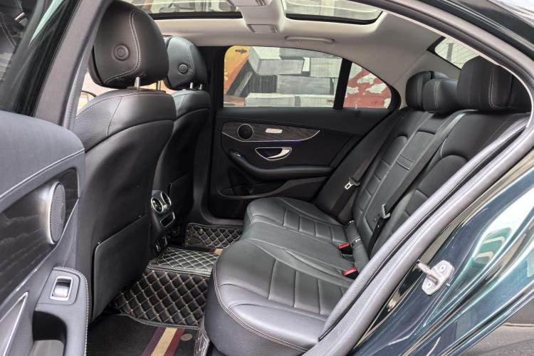 奔驰C级 2021款 C 200 L 时尚型运动版中控内饰7004